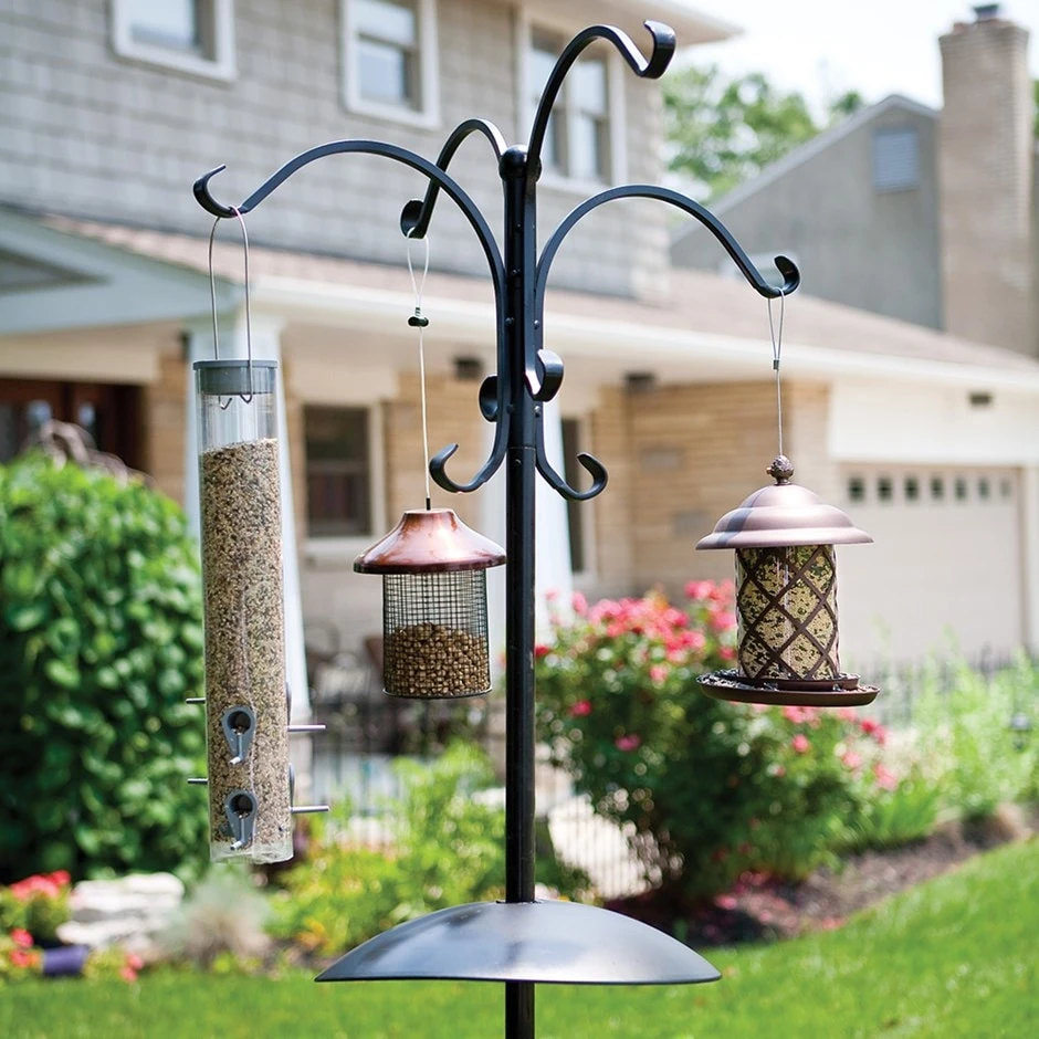 Deluxe Four Way Bird Feeding Station With Squirrel Baffle 1 Deluxe Four Way Bird Feeding Station With Squirrel Baffle