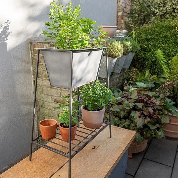 Trough On Stand With Shelf - Short 6 Trough On Stand With Shelf - Short - Image 6