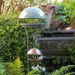 Crocus Green Stake Bird Feeding Dome