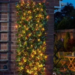 LED Solar In-lit Ivy Trellis